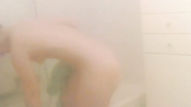 Nude stepsister bending over in steamy shower, wet skin
