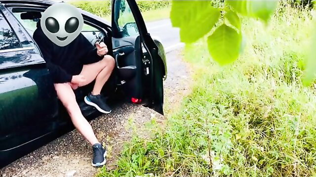 Naked Walker roadside flashing pussy smoke in car, explicit outdoor exposure