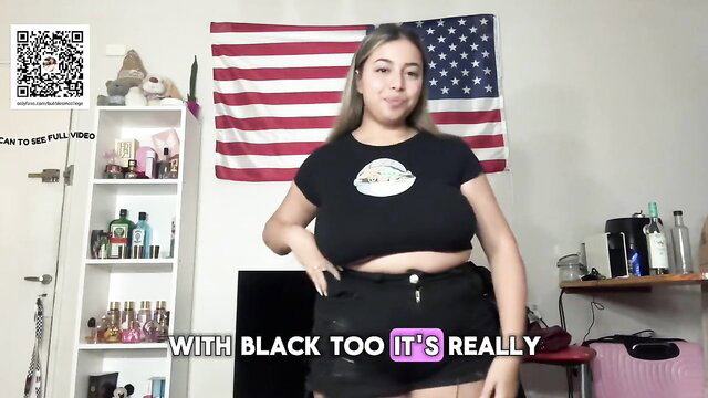Big titty Latina college girl in tight black shorts try-on haul