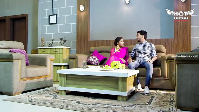 Desi nubile Chotu in pink saree flirts with guy on couch in hot HD clip