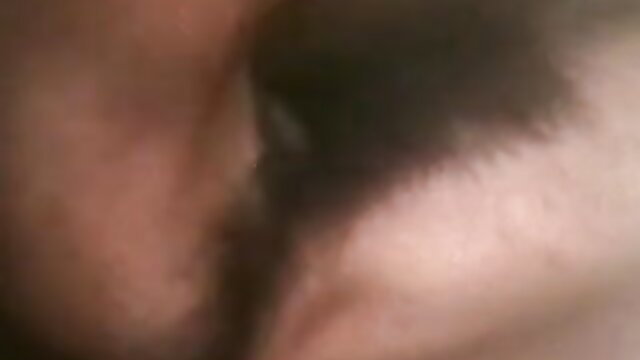 Jerry Butler licks Candy Shields sweaty pussy closeup retro porn