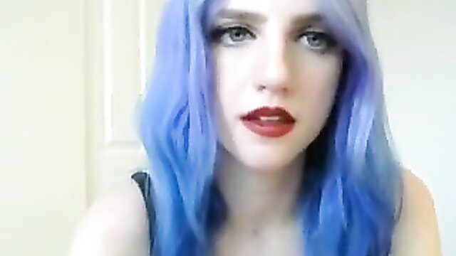Blue-haired amateur webcam babe with red lips teases fans