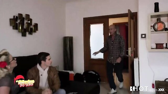 Mature blonde amateur cuckolds hubby with DP threesome