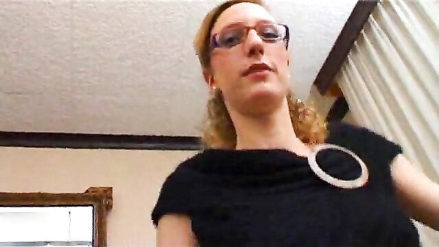 Amateur redhead girl in black top tries anal, glasses closeup