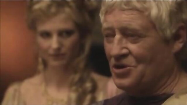 Lucy Lawless and Erin Cummings in ancient Roman lesbian scene