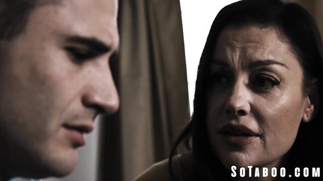 Sovereign Syre convinces son to impregnate her in taboo scene