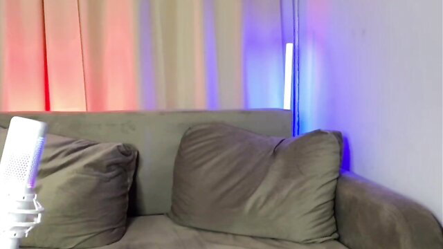 Athletic guy with dominating body naked and electrifying in Antray_Misti