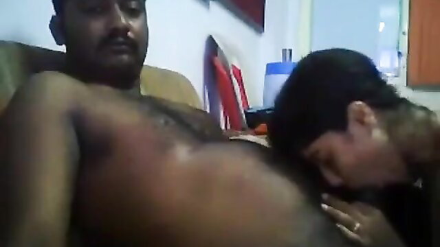 Indian man gets blowjob from dark-haired woman in hot homemade MMS