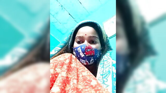 Arini Arora hot Indian beauty in saree and mask striptease tease