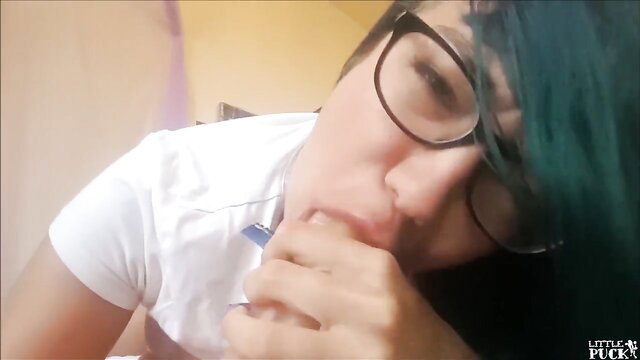 Green-haired girl with glasses giving a handjob in POV
