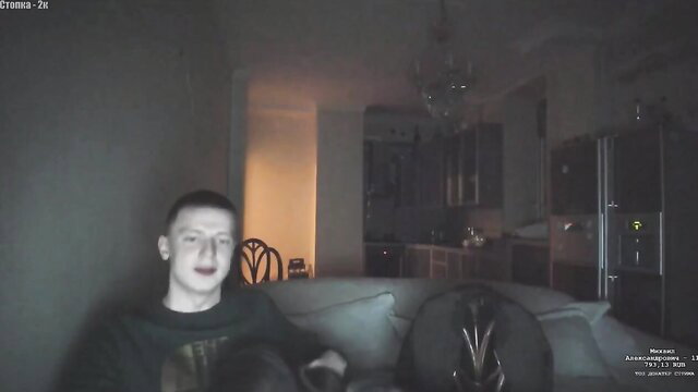 Tattooed brunette slut sucks streamer live on Twitch in kitchen