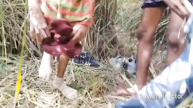 Indian college girl Suhan097 skirt up in outdoor teacher-student sex