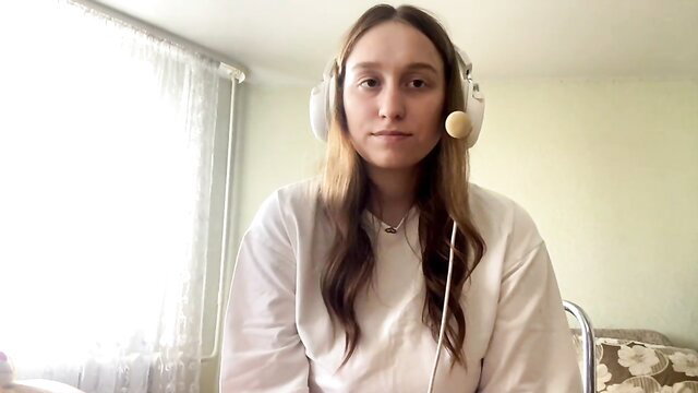 one_more_touch shy 18yo teen in headset, Chaturbate camgirl closeup