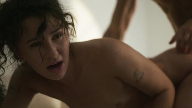 Liz Jordan horny teen nude in bed closeup face and tits