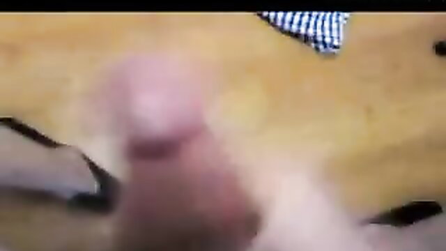 Straight dude closeup penis handjob solo masturbation