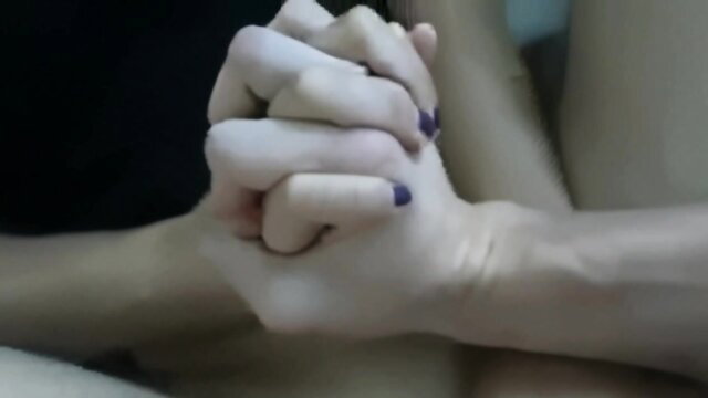 Indonesian auntie hands gripping passionately in steamy XXX closeup