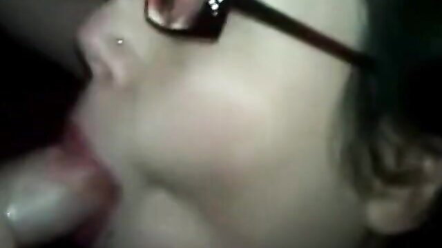 Closeup brunette amateur giving blowjob with glasses and facial cumshot