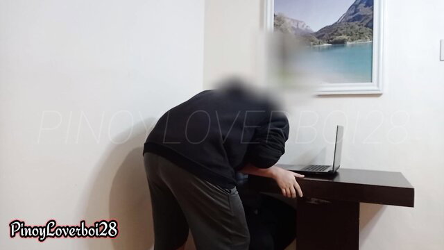 Pinay amateur fucked by BF during online class on laptop