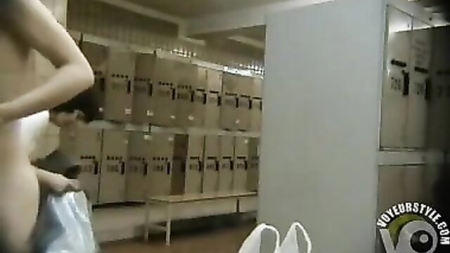 Nude Asian woman bending naked in locker room voyeur cam