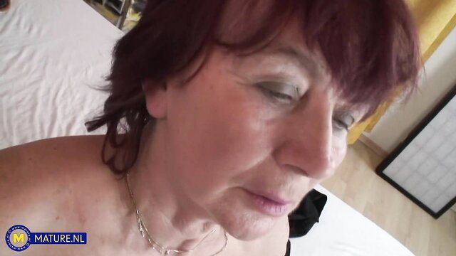 Mature redhead slut closeup face topless in bed hairy cunt video