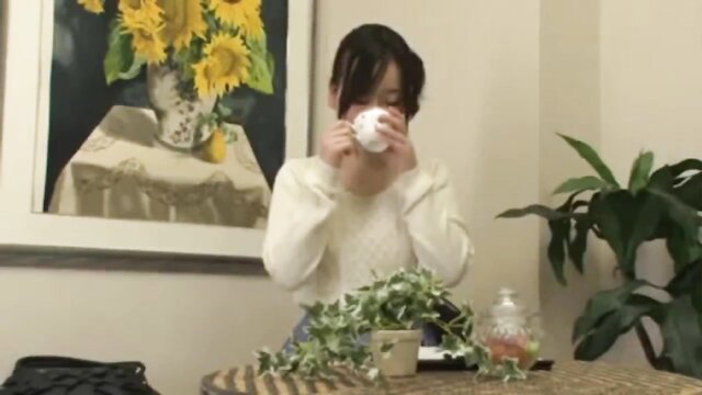 Japanese wife sips tea in sweater, mature hitodzuma massage tease