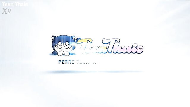 Cute Thai teen Kandi teases cock in glasses, fucked hard by Teen Thais