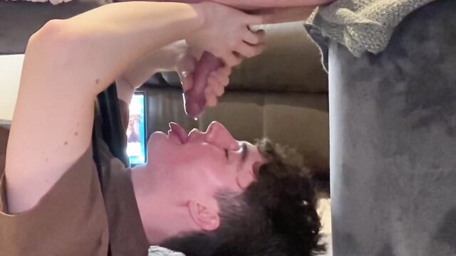 Hexel under couch fapping table blowjob in Fapping Table Cumpilation 2025