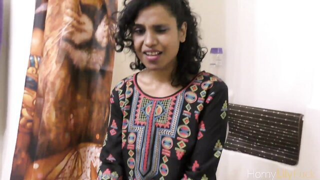 Horny Lily Indian bhabhi in sexy embroidered top closeup