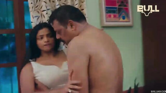 Indian bhabhi in white top grabbed by topless hunk in Bharti Bhabhi hardcore