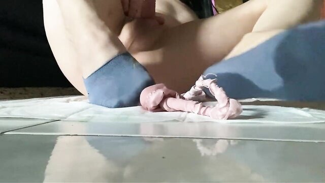 HD sissy pissing on her socked feet closeup