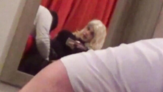 Blonde CD whore Suleika fucked bareback anal in hotel mirror
