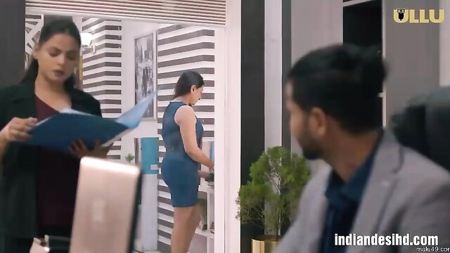 Indian office sex scene: boss in black blouse flirts with employee