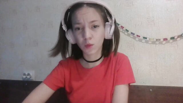 Loriatheos shy 18yo skinny teen in red top and headphones closeup