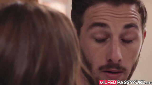 Alexis Fawx faces Small Hands in intense MILF closeup