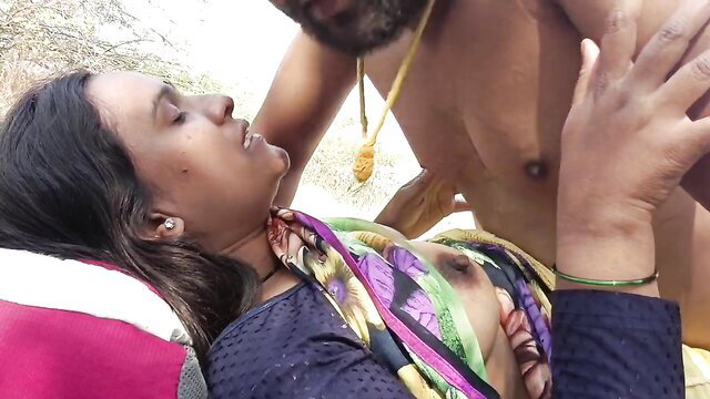 Indian man fucking Marathi girl outdoors in jungle, no limits