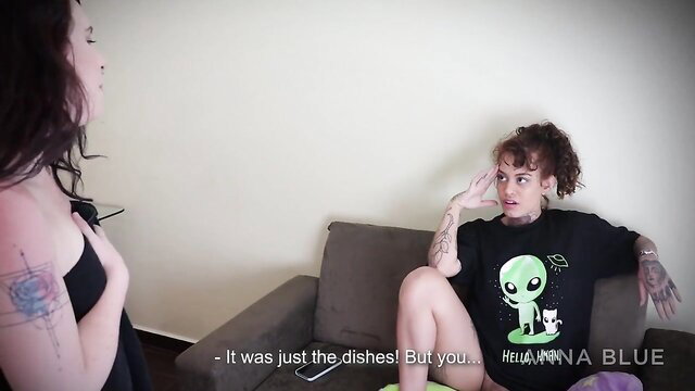 Tattooed alien t-shirt girl vs topless towel hottie in catfight