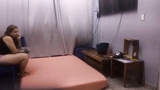 Fat booty Desi stepsister sits on bed in hotpants tank top homemade vid