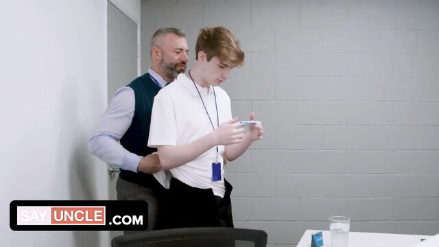 Cole Connor fucks cute twink teen from behind in Sexerance parody