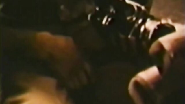 Vintage Pussycat 435 Sexy Shooting closeup of nude woman mouth and hands