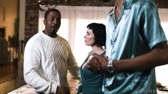 Olive Glass in threesome with Isiah Maxwell & Hollywood Cash - Pure Taboo