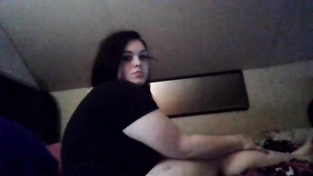 mr_mrssavage chubby tattooed goth girl on bed, thick arms and thighs