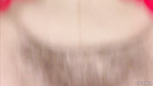 Hottie mommy slut's blurred tits and cleavage in hot closeup