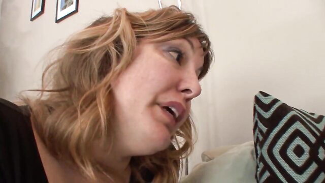 Blonde cougar MILF closeup smile in lesbian HD video