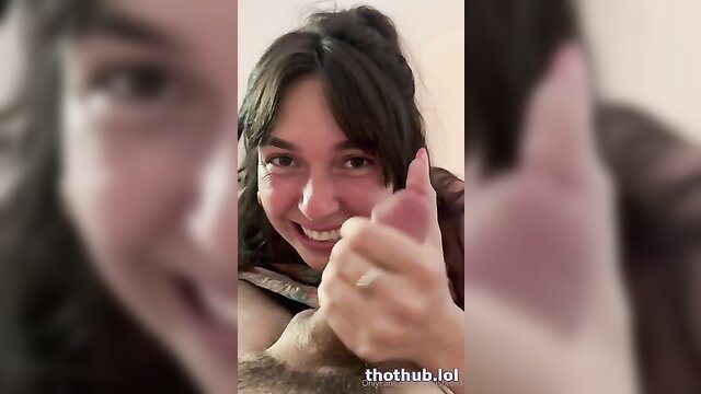 Erin Ashford smiling thumbs up in leaked cheating sex tape