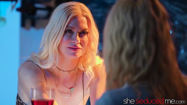 Serene Siren as lesbian bartender seduces teen Jill Kassidy