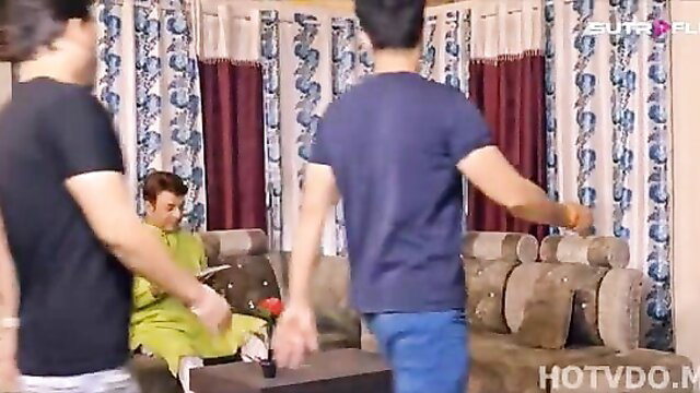 Sambhog Episode 2 Sutraflix: Indian guys flirt with cute girl in hot web series