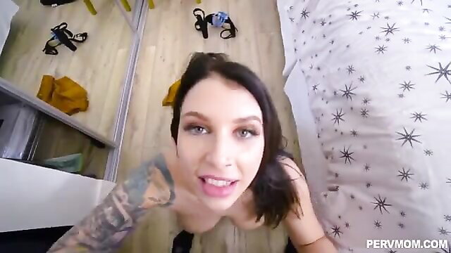 Ivy LeBelle huge tits tattooed stepmom smiling POV selfie