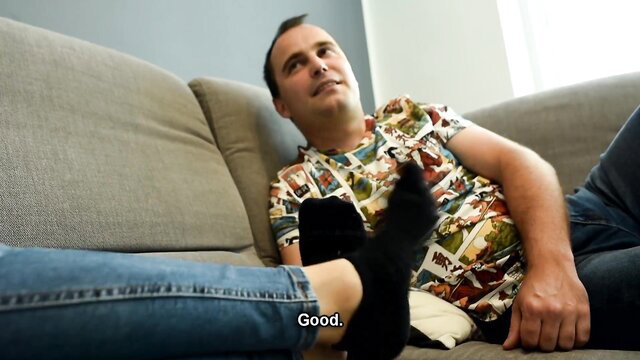 Czech guy worships sexy Asian soles in foot fetish lesson