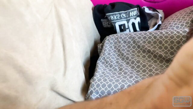 Nude morning cowgirl babe rides cock reverse on bed