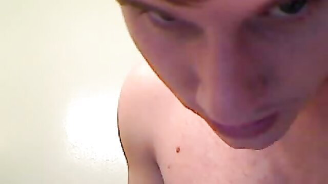Tyler Andrews 22 male nude closeup face and shoulders amateur thumbnail